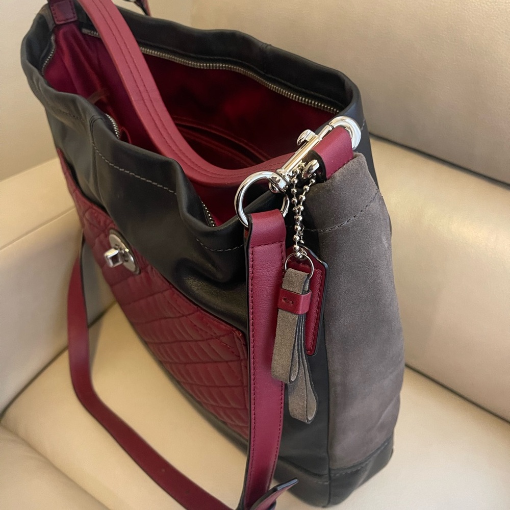 Coach Patchwork Leather & Suede Purse w/Silver Hardware in EXCELLENT CONDITION! - Picture 3 of 14